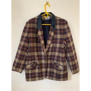 Vintage wool blazer with plaid pattern